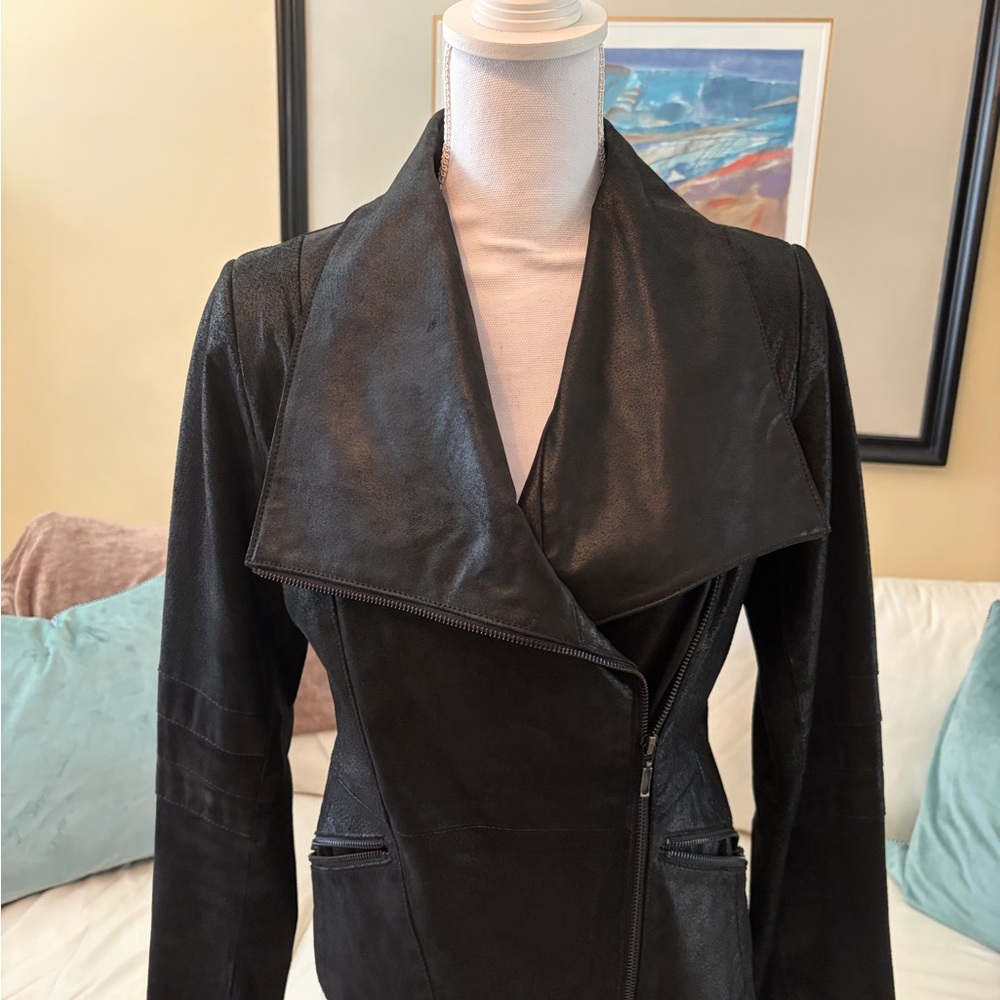 G.I.L.I. Women's Black Leather Jacket